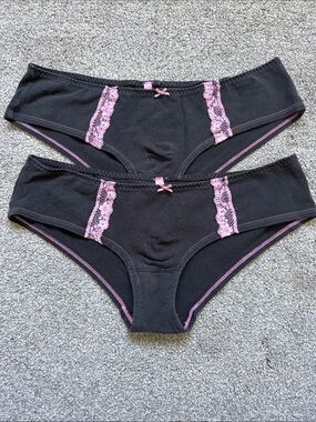 2 Pairs of Vintage Victoria’s Secret PINK Hipsters